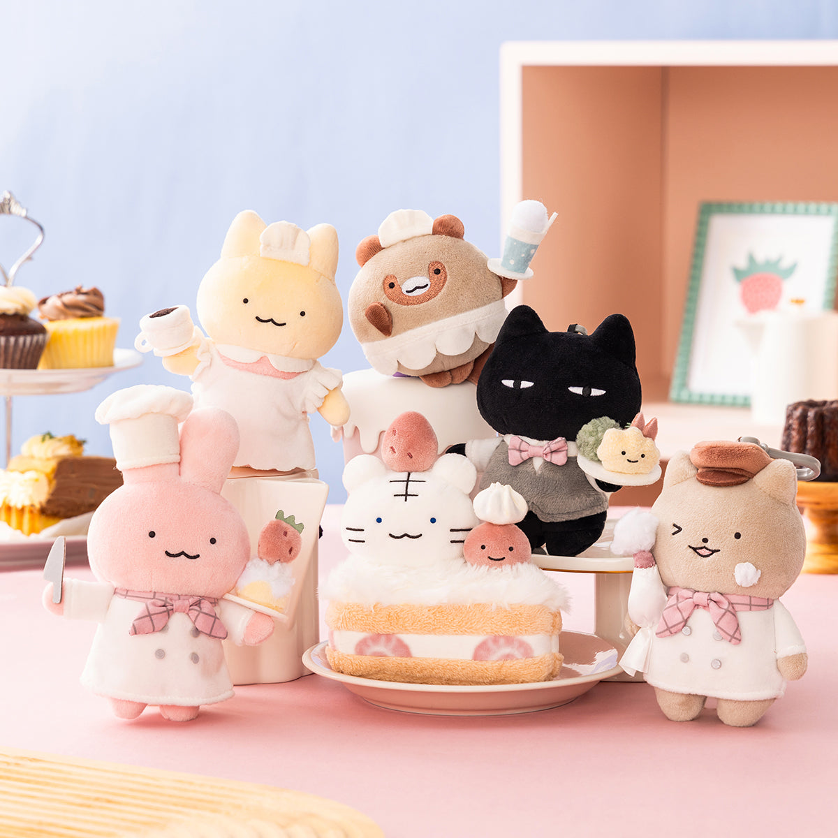 ホワイトタイガーとブラックタイガーカフェ マスコット（たぬき）