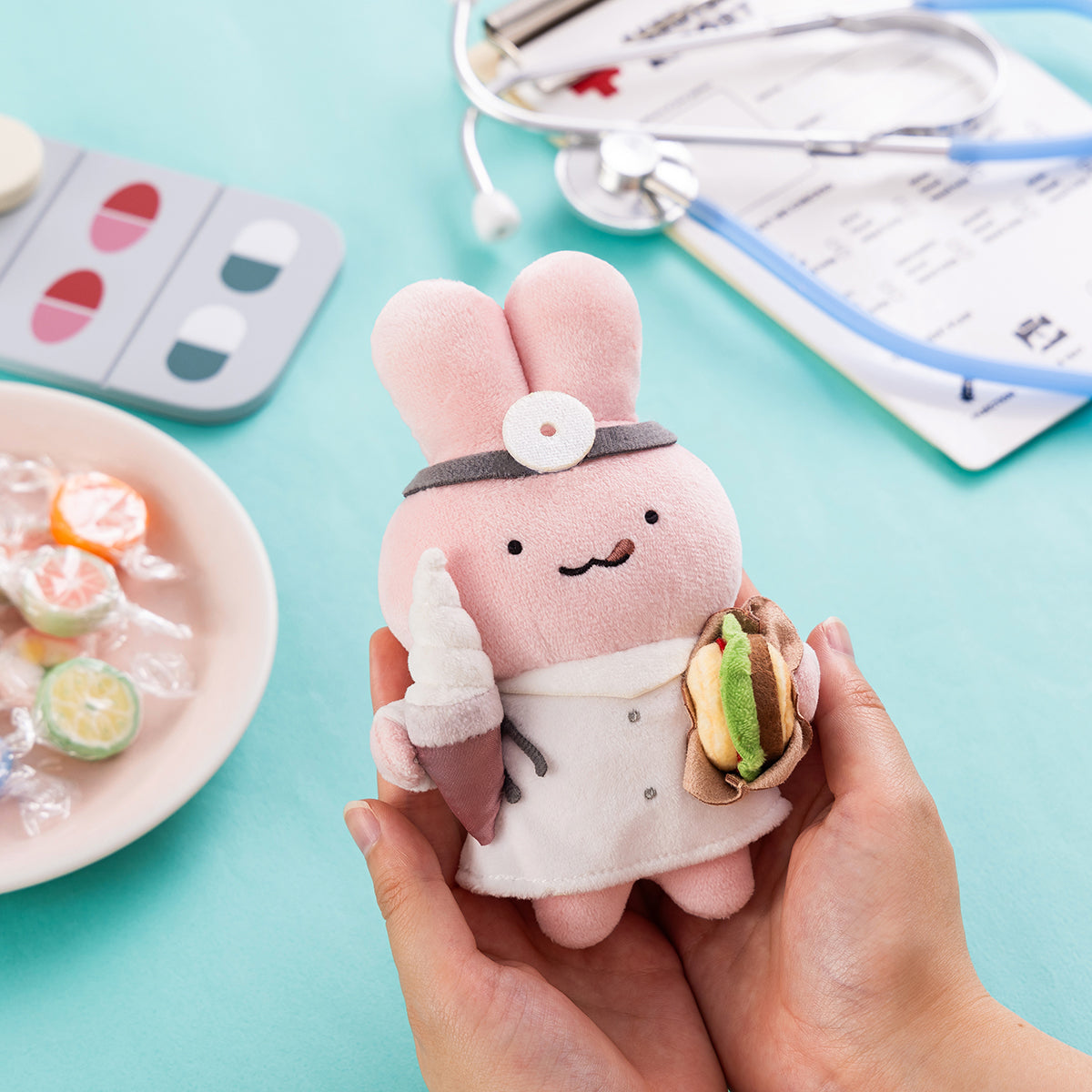 【香港限定】うさぎ プレミアム入場特典 討伐棒 カード ① 香港限定 CHIIKAWA DAYS プレミアム特典 うさぎ討伐棒 ちいかわ