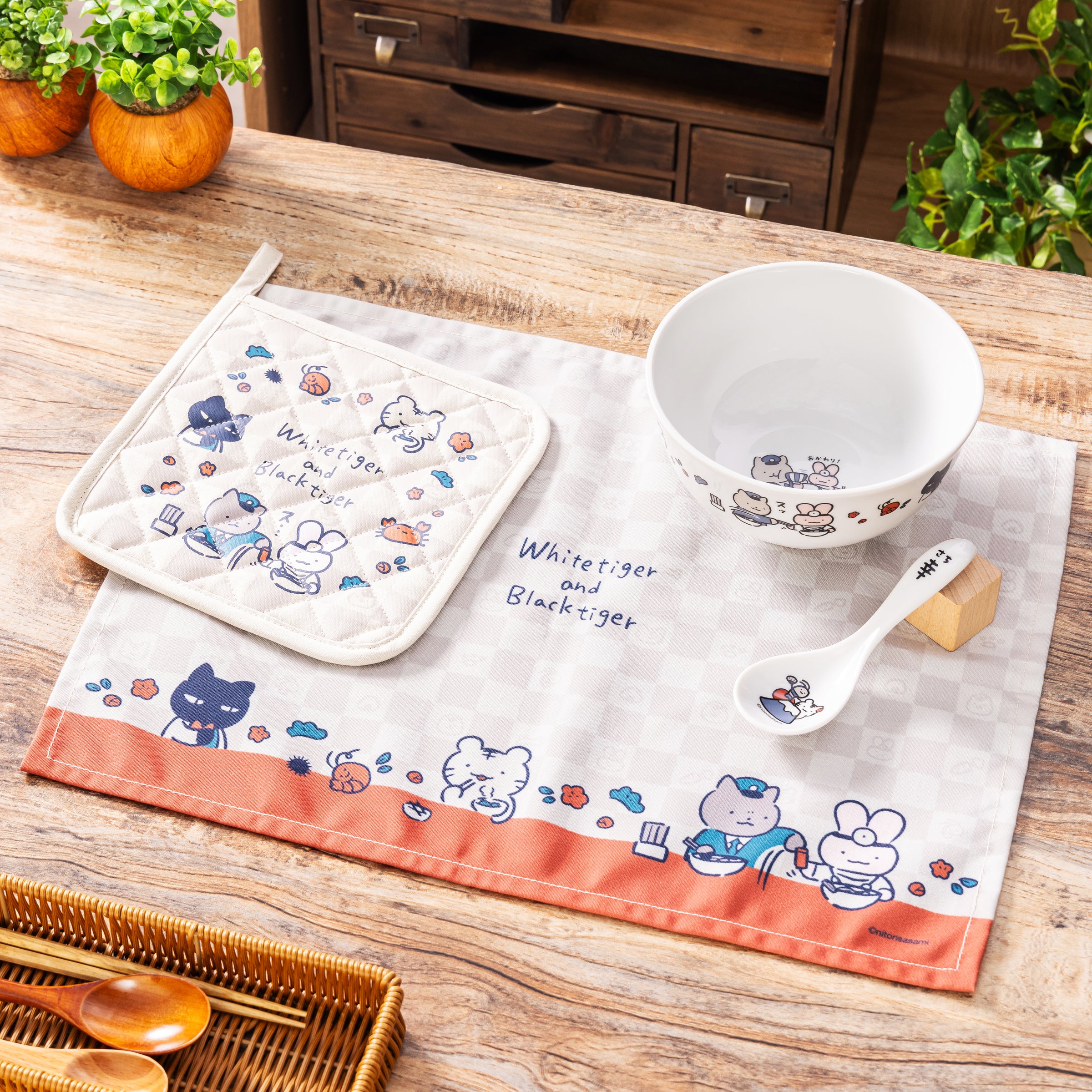 ホワイトタイガーとブラックタイガー ちょっぴり和なおそばどんぶり