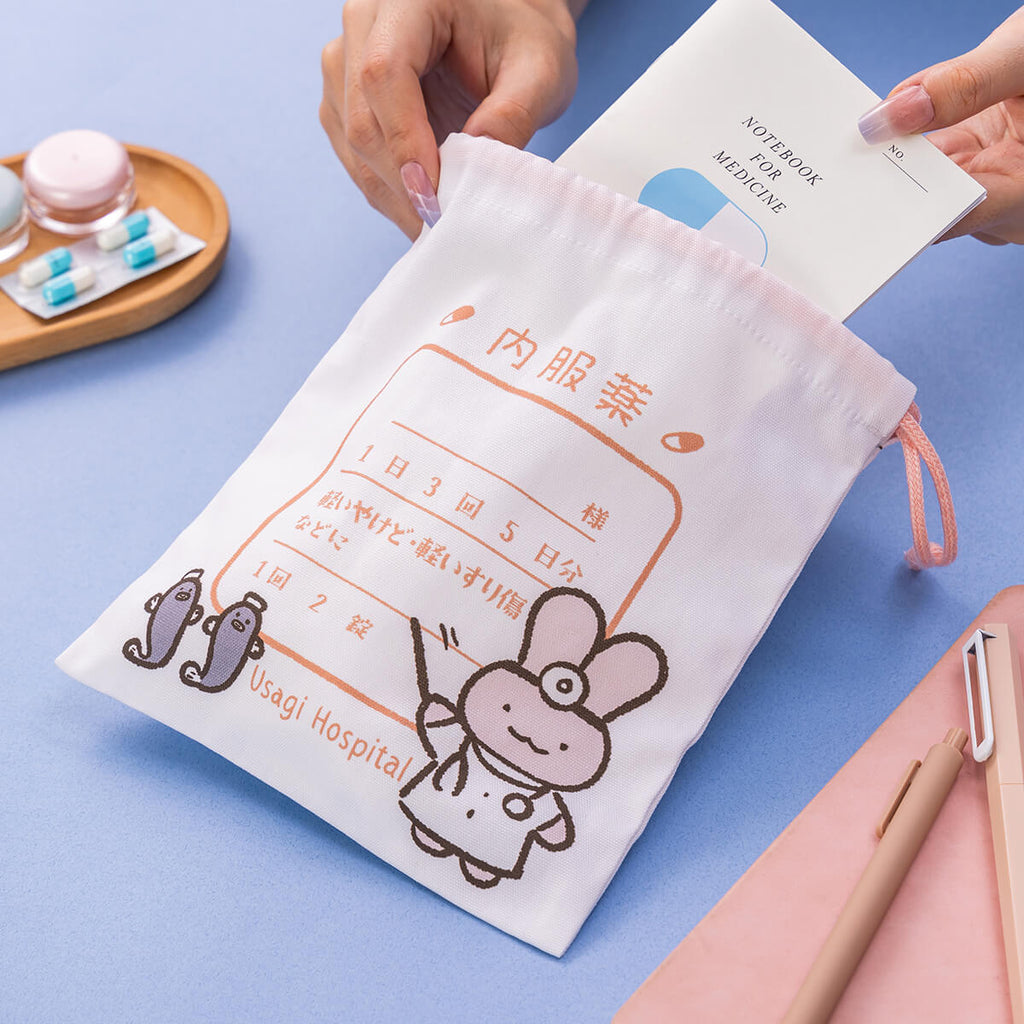 ホワイトタイガーとブラックタイガー うさぎ病院の内服薬巾着