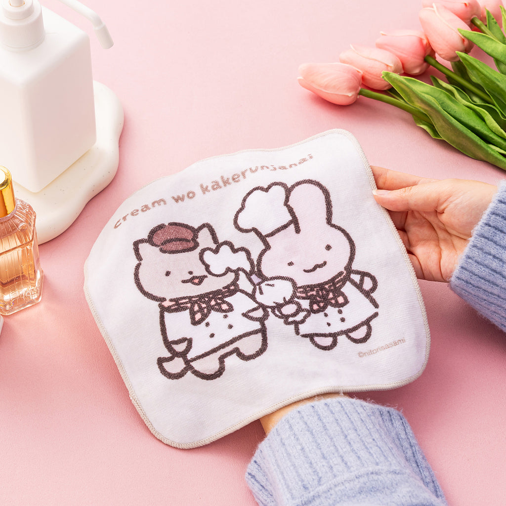 ホワイトタイガーとブラックタイガーカフェ ハンドタオル（kyu-kyu-sha）