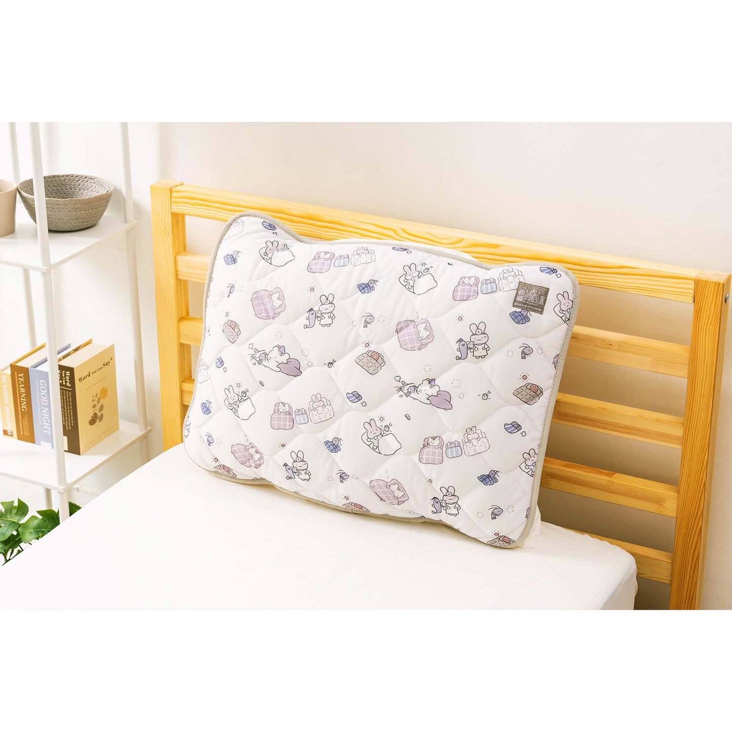 White Tiger and Black Tiger Cool pillow cover (futon pattern)