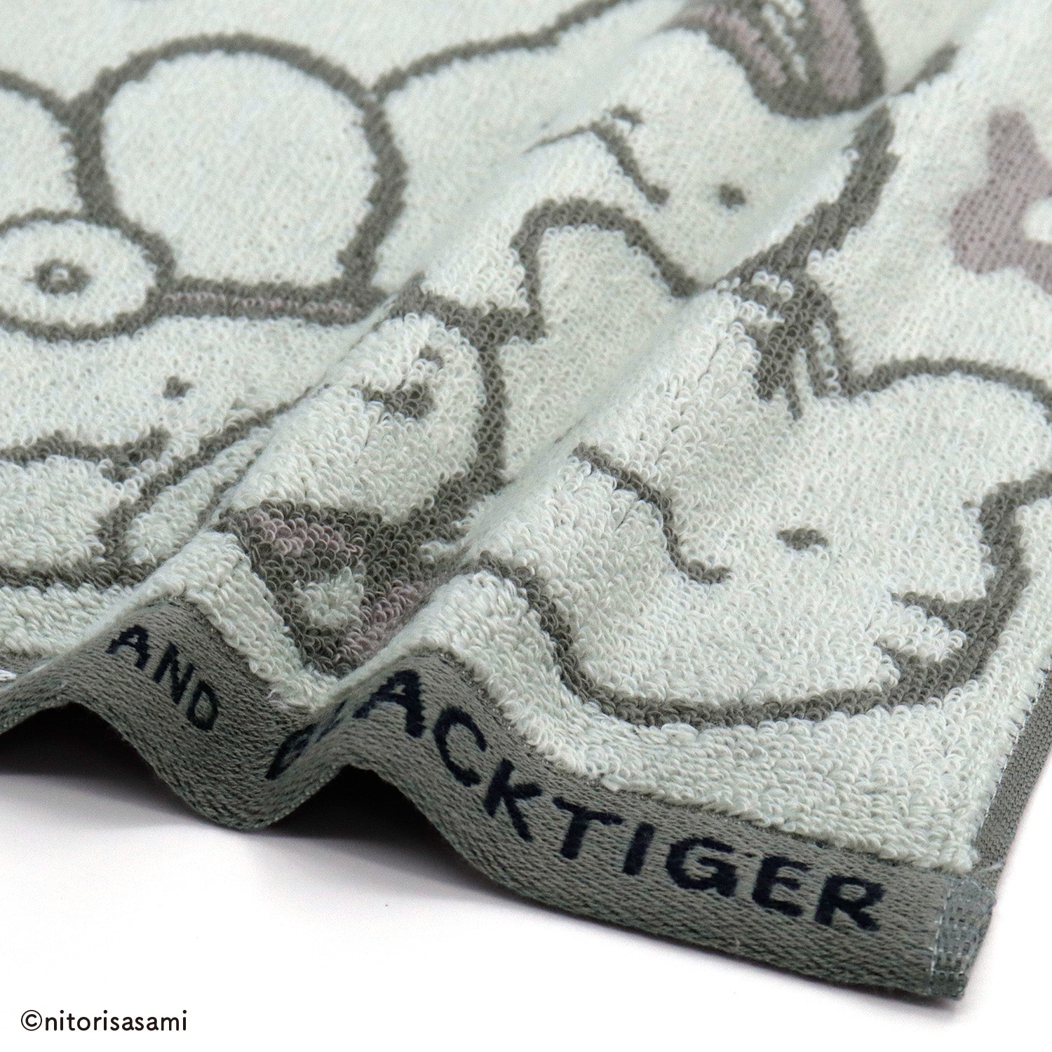 ホワイトタイガーとブラックタイガー タオルハンカチ（グリーン