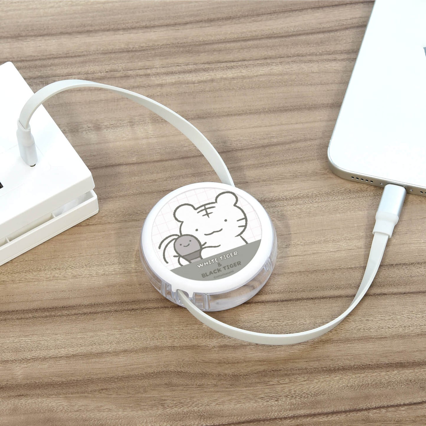 White Tiger and Black Tiger PD60W USB2.0 Type-C 릴 케이블 (White Tiger & Black Tiger)