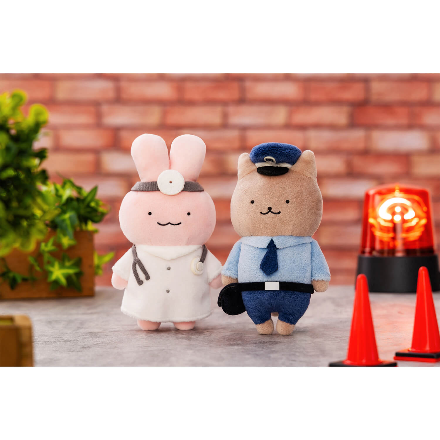 ホワイトタイガーとブラックタイガー マスコット（うさぎ先生